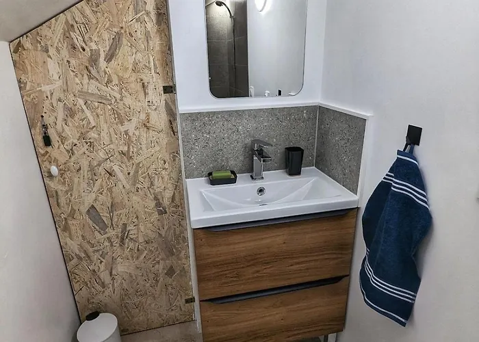 Atypique Souplex Hyper Centre Ecusson - Clim - 4p Apartamento Nimes